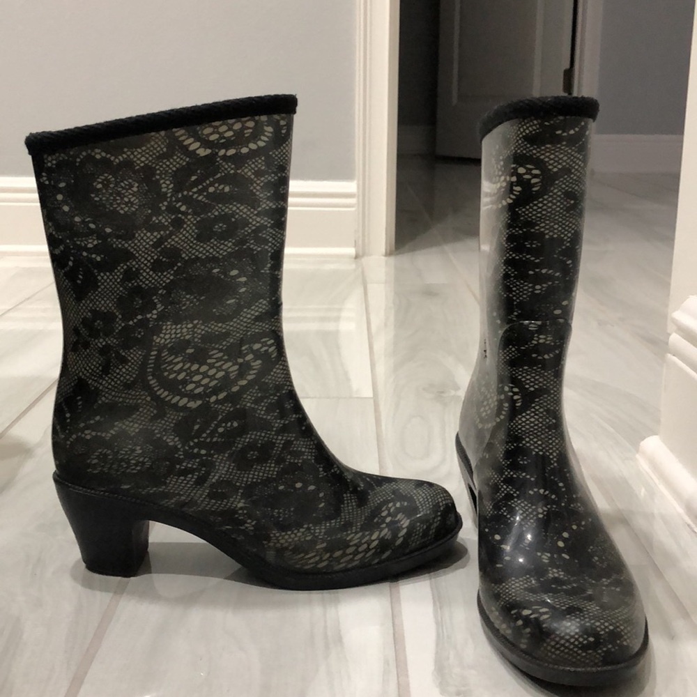 Henry Ferrera Rain Boots - Picture 2 of 6